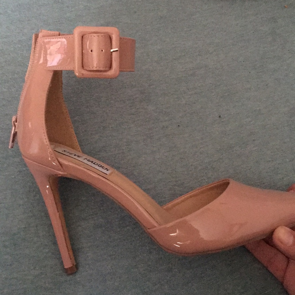 Heels - Picture 2 of 2